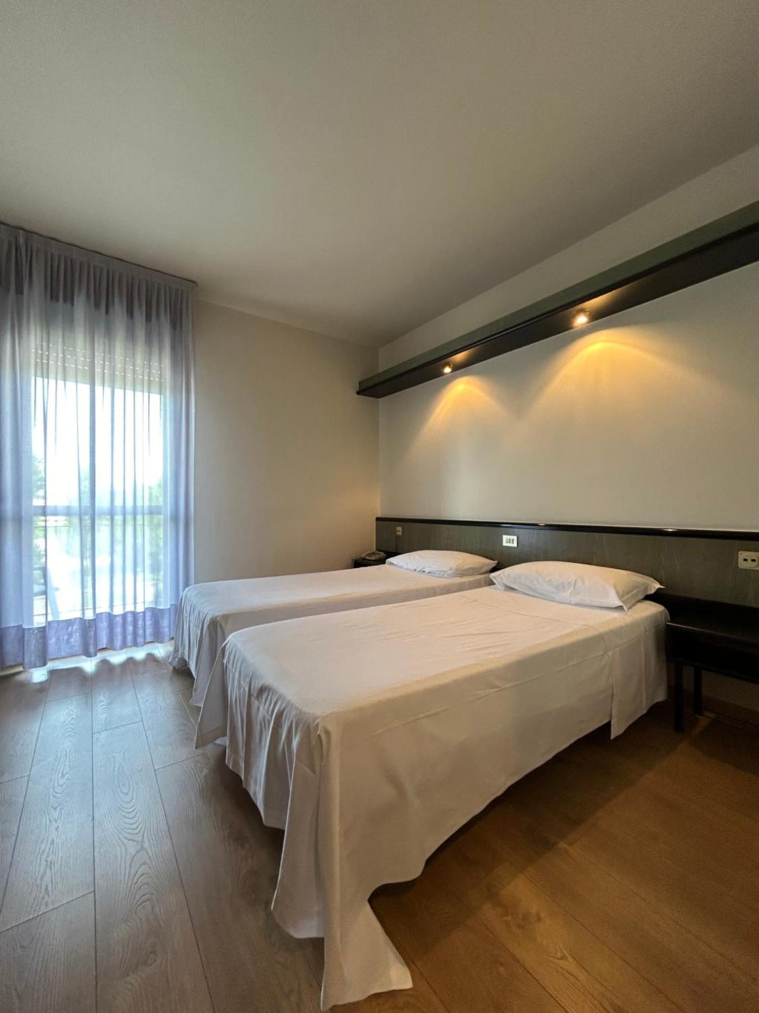 Hotel Parigi 2 & Spa Dalmine Exteriér fotografie